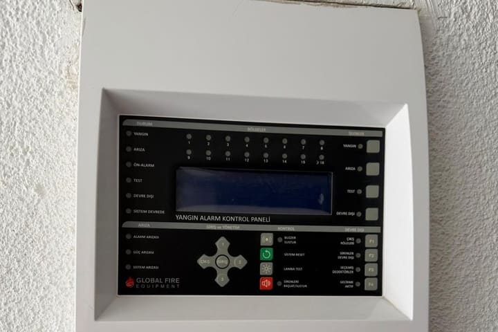 Yangın alarm kontrol paneli